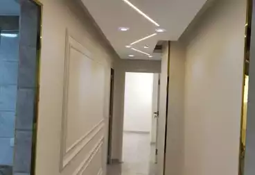 شقق للبيع - 3 غرف - بالدور 1
