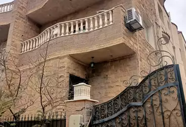 Twin House For sale - 5 rooms