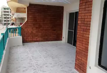 Apartments For sale - 3 rooms - floor 2