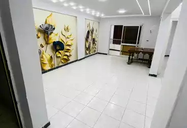 Apartments For sale - 2 rooms - floor 4