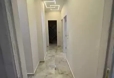 Apartments For sale - 2 rooms - floor 1