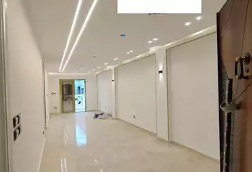 Apartments For sale - 3 rooms - floor 8