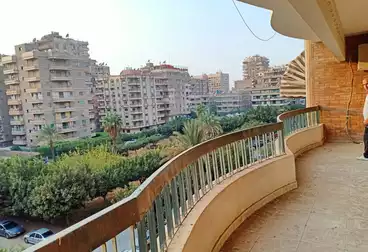 شقق للبيع - 4 غرف - بالدور 4