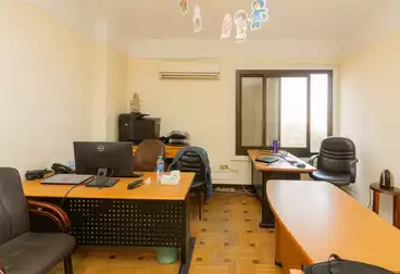 Apartments For sale - 3 rooms - floor 5