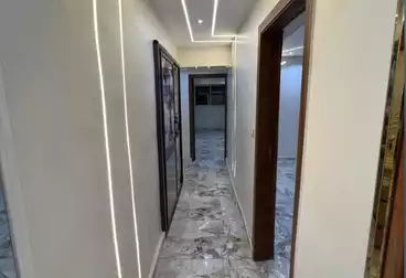 Apartments For sale - 3 rooms - floor 2