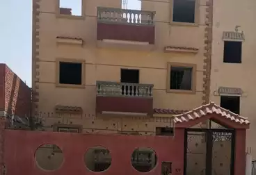 Building For sale - 3 rooms