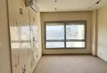 Apartments For sale - 2 rooms - floor 4
