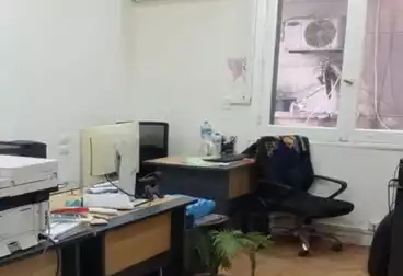 Administrative For rent - 6 rooms - floor 1