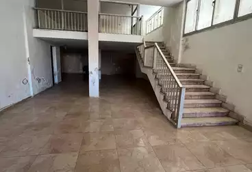 Commercial For sale - floor 0