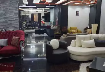 دوبلكس بحديقة للبيع - 5 غرف - بالدور 0