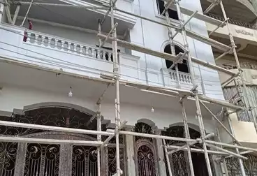 House / Home For sale - 8 rooms
