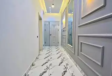 Apartments For rent - 3 rooms - floor 9