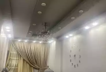 Apartments For sale - 2 rooms - floor 5