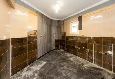 Apartments For sale - 7 rooms - floor 16