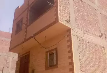 Building For sale - 3 rooms