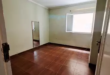 Apartments For sale - 2 rooms - floor 5