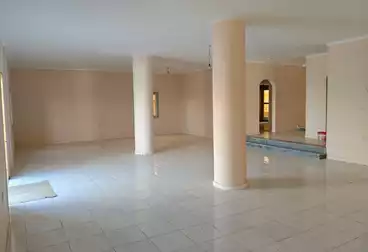 Garden Villa For rent - 18 rooms