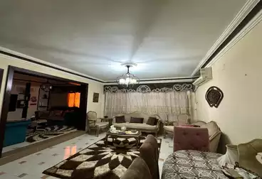 Furnished Apartment For sale - 3 rooms - floor 5