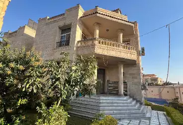 Villas For sale - 7 rooms