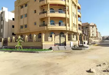 Apartments For sale - 3 rooms - floor 1