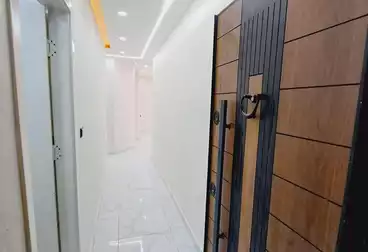 Apartments For sale - 3 rooms - floor 4