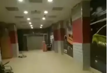 Showroom For sale