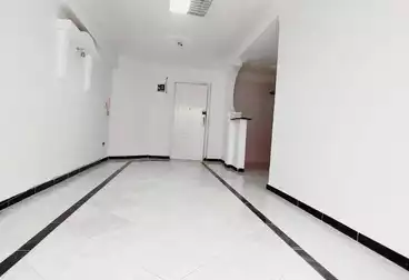 Apartments For sale - 1 rooms - floor 3