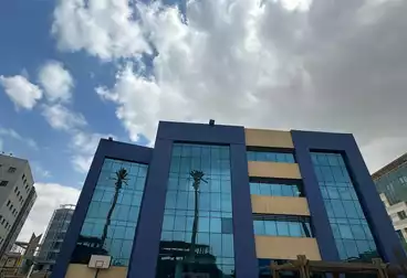 إداري للإيجار - 10 غرف - بالدور 5