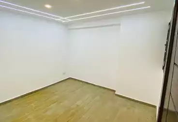 Apartments For sale - 2 rooms - floor 1