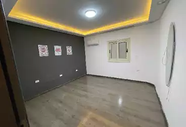 Administrative For rent - 4 rooms - floor 8