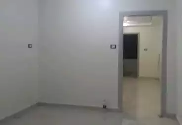 Apartments For rent - 3 rooms - floor 8