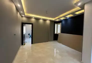 Apartments For sale - 4 rooms - floor 2