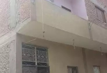 Building For sale - 3 rooms