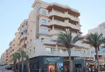 شقق للبيع - 1 غرف - بالدور 3