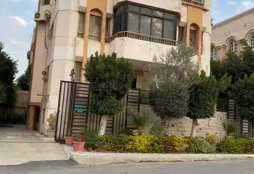 Villas For sale - 6 rooms