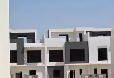 تاون هاوس للبيع - 3 غرف