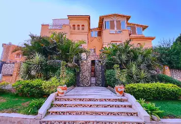 Separate Villa For sale - 7 rooms
