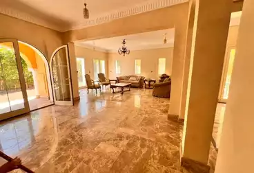 فيلا منفصلة للإيجار - 6 غرف