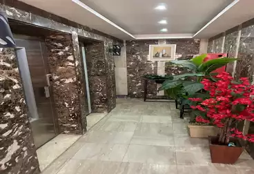 Apartments For sale - 3 rooms - floor 2
