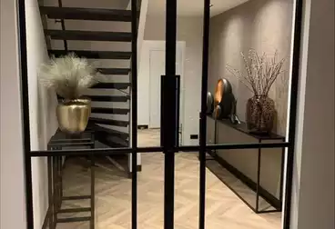 شقق للبيع - 4 غرف - بالدور 2