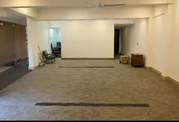 Apartment with Garden For sale - 4 rooms - floor 0