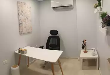 مقر إداري للإيجار - 4 غرف - بالدور 5