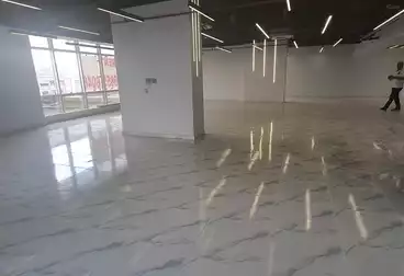 Administrative For rent - 4 rooms - floor 1