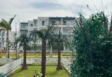 Apartment with Garden For sale - 2 rooms - floor 0