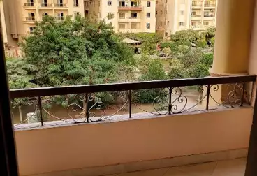 Apartments For sale - 3 rooms - floor 2