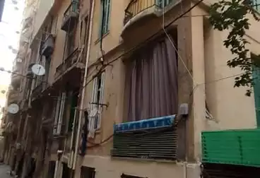 House / Home For sale - 18 rooms