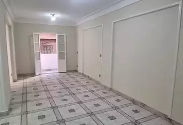 Apartments For sale - 2 rooms - floor 5