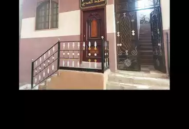 House / Home For sale - 4 rooms