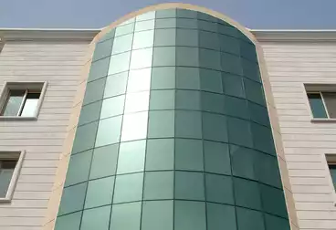 إداري للإيجار - 6 غرف - بالدور 4