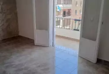 Apartments For sale - 3 rooms - floor 4